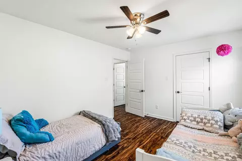 Bedroom - 1709 Vine Maple Dr, Benton, AR 72019 photo 6 of 6