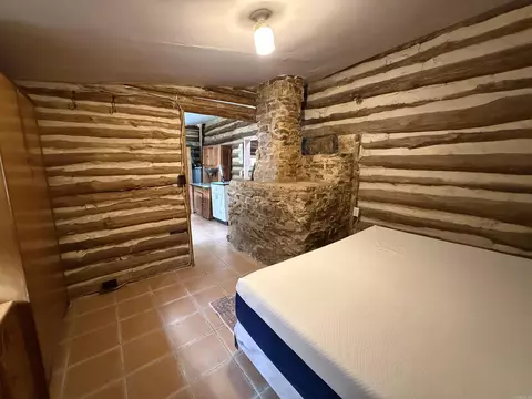 Bedroom - 2085 Quicksilver Rd, Leslie, AR 72645 photo 1 of 2