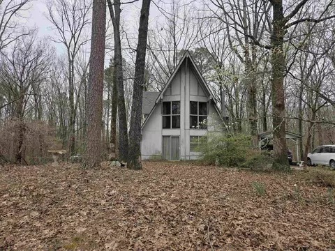 2309 Gwin Ln, Benton, AR 72019