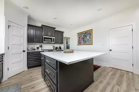 Kitchen - 974 Augusta St, Cabot, AR 72023 photo 4 of 5