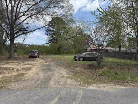 434 Mildred St, Conway, AR 72034 photo 2