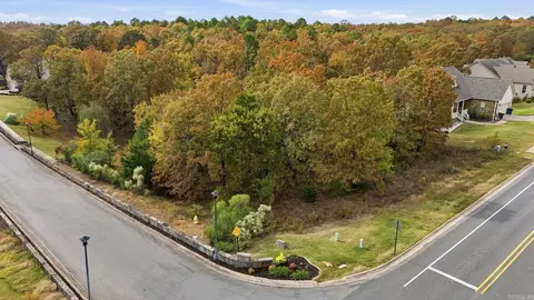 507 Greystone Blvd, Cabot, AR 72023