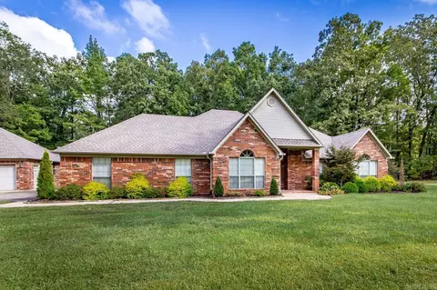 1560 Lawson Oaks Dr, Little Rock, AR 72210