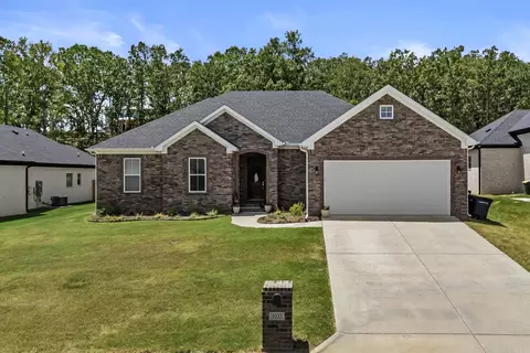 9033 Wooddale Dr, Sherwood, AR 72120