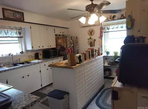 Kitchen - 434 Virgin Pine Rd, Marshall, AR 72650 photo 1 of 1