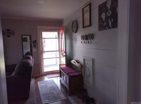 Entry Way - 434 Virgin Pine Rd, Marshall, AR 72650 photo 2 of 2