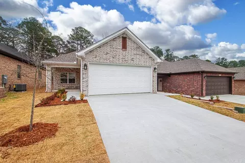 13504 Teton Dr, Little Rock, AR 72211