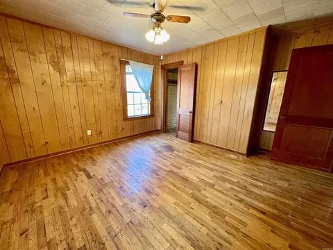 Bedroom - 30795 Highway 67, Malvern, AR 72104 photo 2 of 5