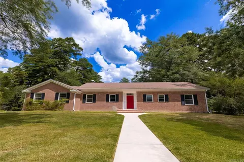 410 Maple Hill St, El Dorado, AR 71730