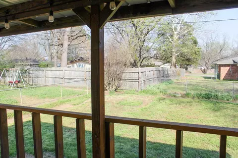Exterior - 8 Robbye Ln, Searcy, AR 72143 photo 4 of 6