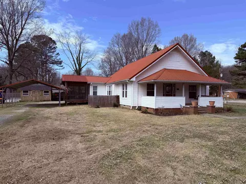 217 S 12th Ave, Piggott, AR 72454