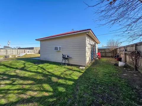 Exterior - 215 Cypress St, Marked Tree, AR 72365 photo 9 of 15