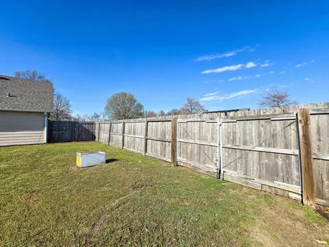 Exterior - 215 Cypress St, Marked Tree, AR 72365 photo 7 of 15