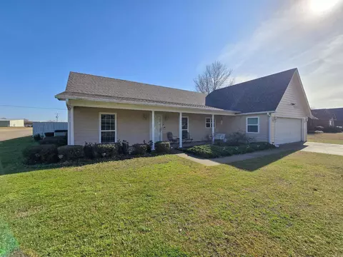 Exterior - 215 Cypress St, Marked Tree, AR 72365 photo 14 of 15