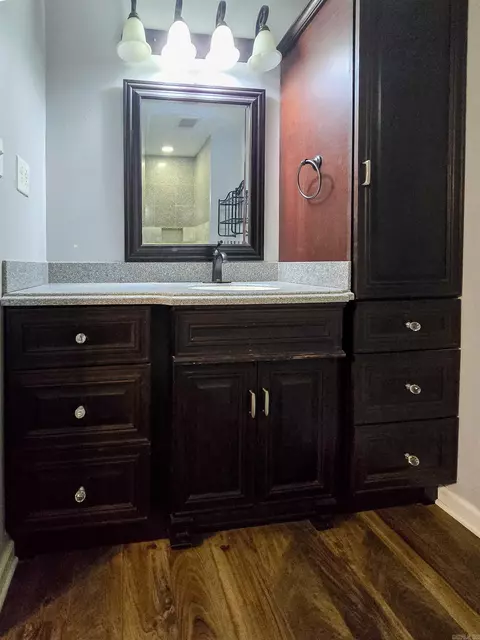 Bath - 215 Cypress St, Marked Tree, AR 72365 photo 2 of 3