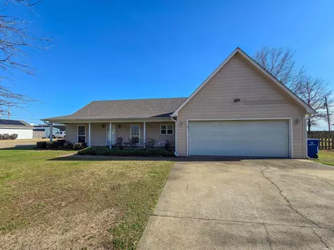 Exterior - 215 Cypress St, Marked Tree, AR 72365 photo 13 of 15