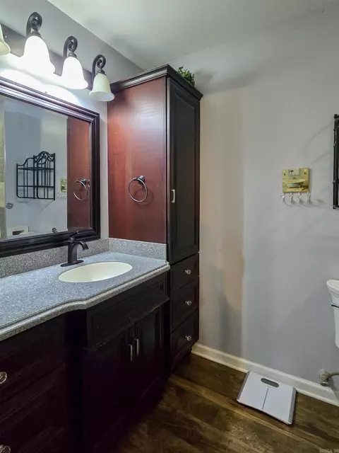 Bath - 215 Cypress St, Marked Tree, AR 72365 photo 1 of 3