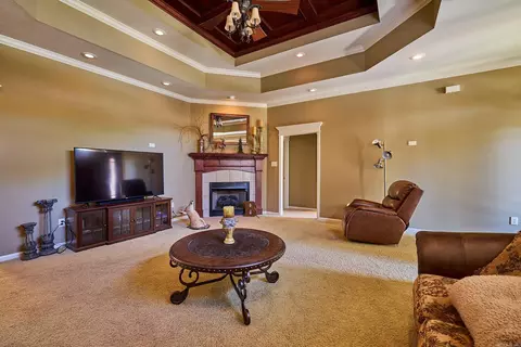 Living - 4106 Darla Dr, Benton, AR 72015 photo 2 of 2