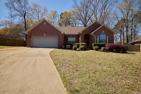 Exterior - 4106 Darla Dr, Benton, AR 72015 photo 1 of 6