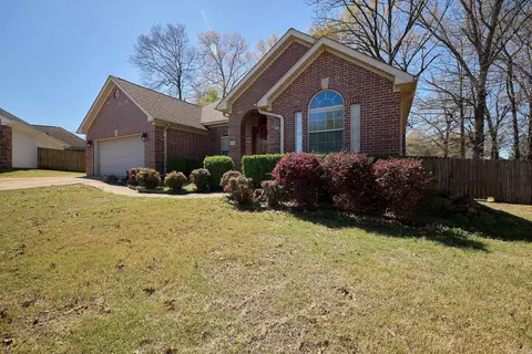 Exterior - 4106 Darla Dr, Benton, AR 72015 photo 4 of 6