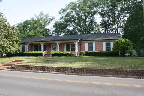 524 W Sypert St, Nashville, AR 71852