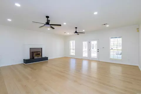 8700 Old Warren Rd, Pine Bluff, AR 71603 photo 13