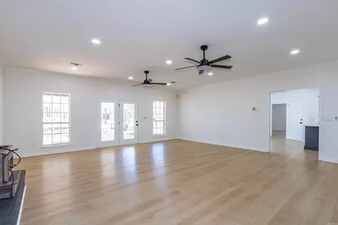 8700 Old Warren Rd, Pine Bluff, AR 71603 photo 16