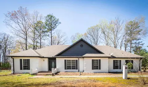 8700 Old Warren Rd, Pine Bluff, AR 71603