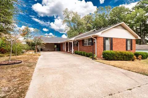 1616 W Oak St, El Dorado, AR 71730