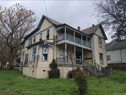 124 Dawer St, Hot Springs, AR 71913