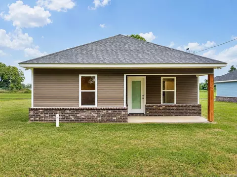 Exterior - 2700 S Belair, Pine Bluff, AR 71601 photo 3 of 3