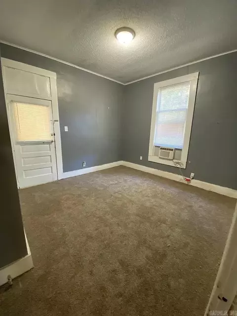 1936-1940 College Ave, Conway, AR 72034