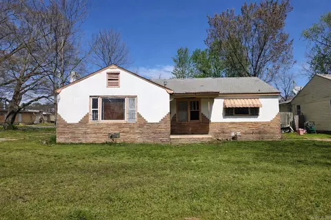 103 Ray St, North Little Rock, AR 72118