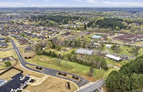 4700 Westin Park Dr, Conway, AR 72034