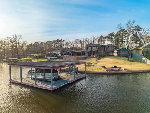 203 Gregory Dr, Hot Springs, AR 71913