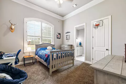 Bedroom - 5823 Gregory Rd, Benton, AR 72019 photo 5 of 7