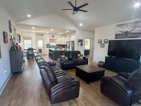 Living - 196 Blackjack Rd, Greenbrier, AR 72058 photo 1 of 3