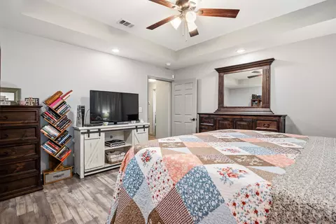 Bedroom - 248 Quincy Cir, Trumann, AR 72472 photo 2 of 3