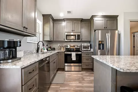 Kitchen - 248 Quincy Cir, Trumann, AR 72472 photo 3 of 3