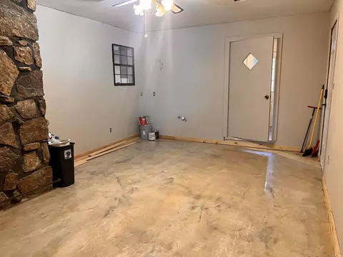Living - 111 Belinda Ln, Beebe, AR 72012 photo 3 of 3