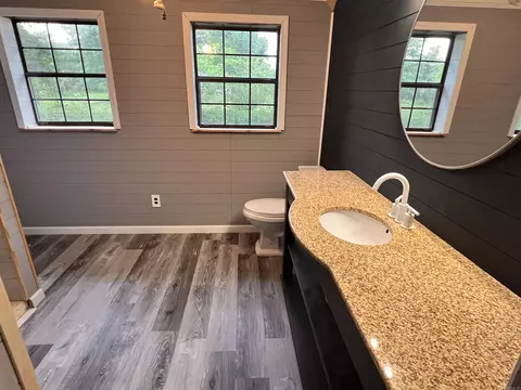 Bath - 111 Belinda Ln, Beebe, AR 72012 photo 3 of 5