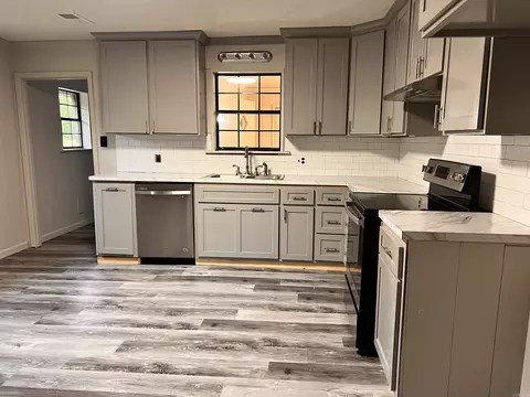 Kitchen - 111 Belinda Ln, Beebe, AR 72012 photo 2 of 5