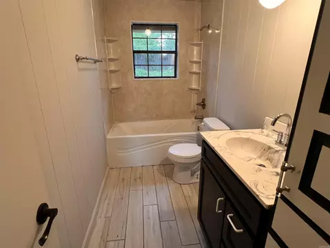 Bath - 111 Belinda Ln, Beebe, AR 72012 photo 1 of 5