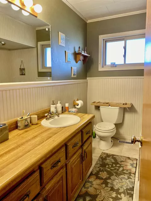 Bath - 401 E Gum, Walnut Ridge, AR 72476 photo 1 of 2