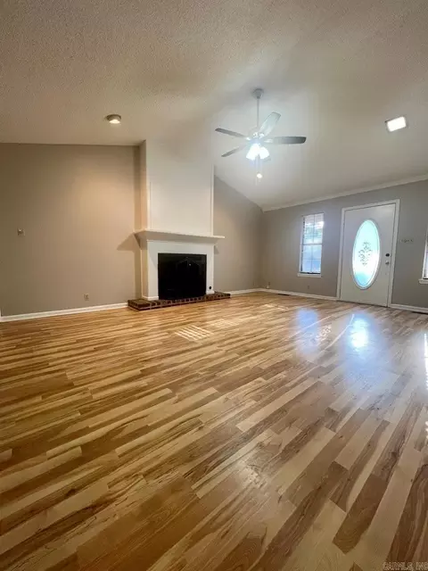 1918 Doris Dr, Benton, AR 72019 photo 3