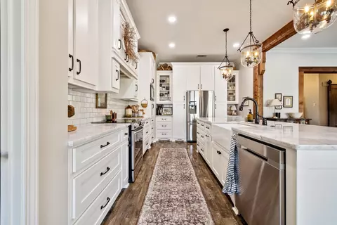 Kitchen - 3506 Brock Rd, Alexander, AR 72002 photo 2 of 5