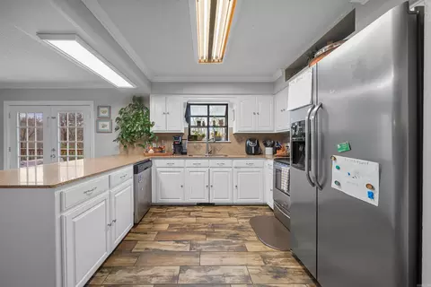 Kitchen - 1030 Sunshine Rd, Royal, AR 71968 photo 3 of 6
