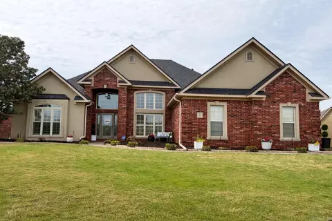 83 Cypress Creek Dr, Cabot, AR 72023