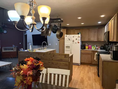 Kitchen - 314 N Cedar St, Salem, AR 72576 photo 2 of 4