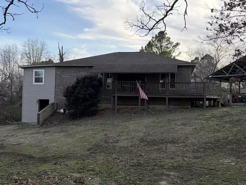314 N Cedar St, Salem, AR 72576